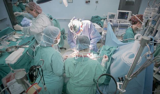 Operación de trasplante de un pulmón en un hospital del SAS Operación de trasplante de un pulmón en un hospital del SAS