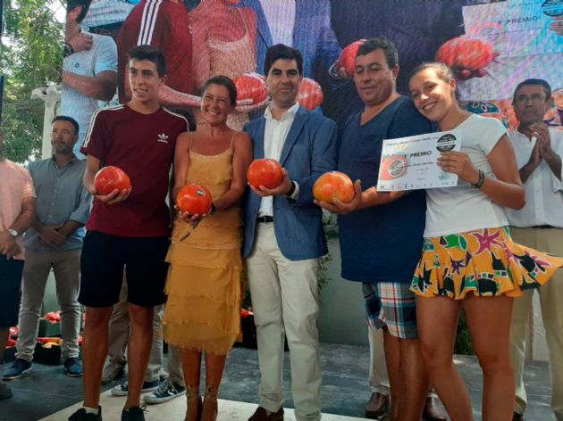 Tomates Huevo de Toro de la temporada 2019 Tomates Huevo de Toro de la temporada 2019