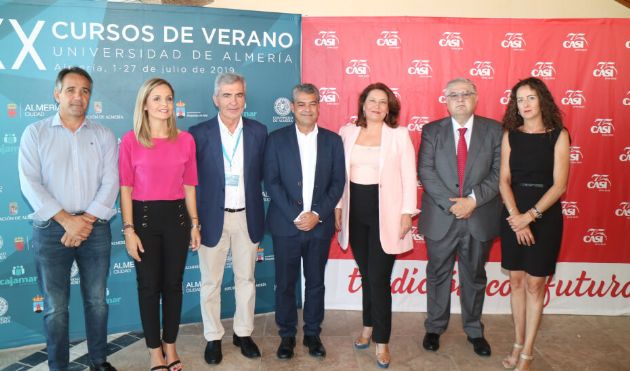 La consejera Carmen Crespo inaugura el XX Curso de Verano de la Universidad de Almería La consejera Carmen Crespo inaugura el XX Curso de Verano de la Universidad de Almería