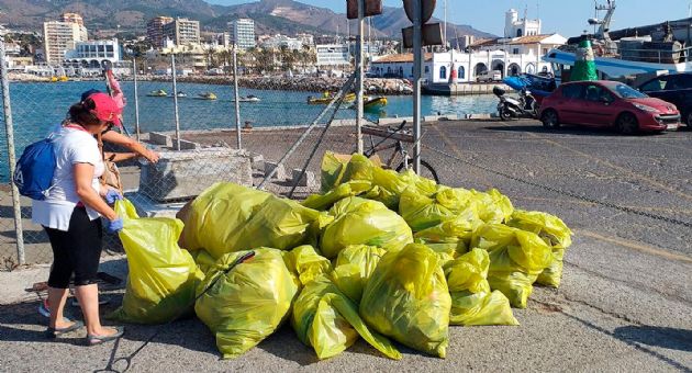 Jornada de Limpieza del Espigón de Poniente Jornada de Limpieza del Espigón de Poniente