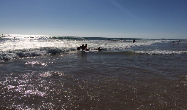 Las aguas de las playas andaluzas, tras un muestreo de calidad, son aptas para el baño Las aguas de las playas andaluzas, tras un muestreo de calidad, son aptas para el baño