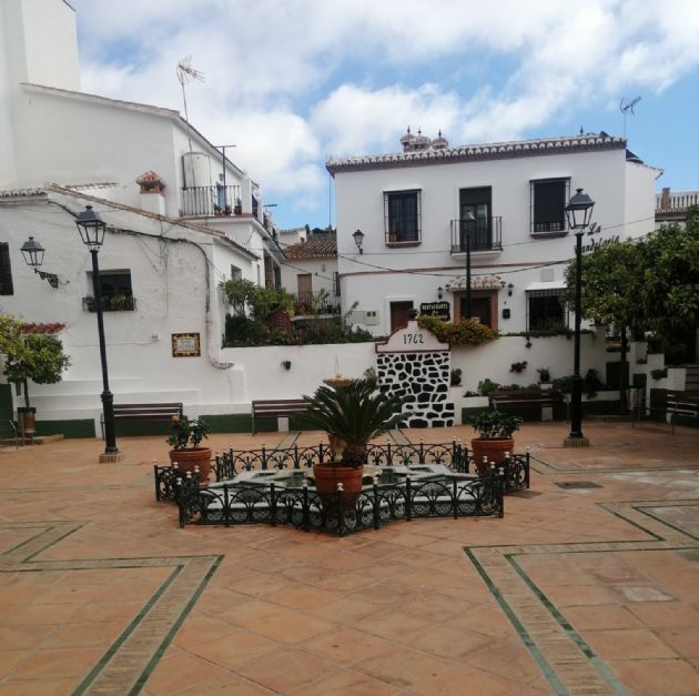 Plaza Las Flores de Benagalbon Plaza Las Flores de Benagalbon