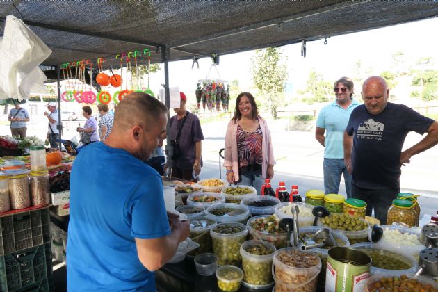 Mercadillo de los sábados de Las Lagunas Mercadillo de los sábados de Las Lagunas