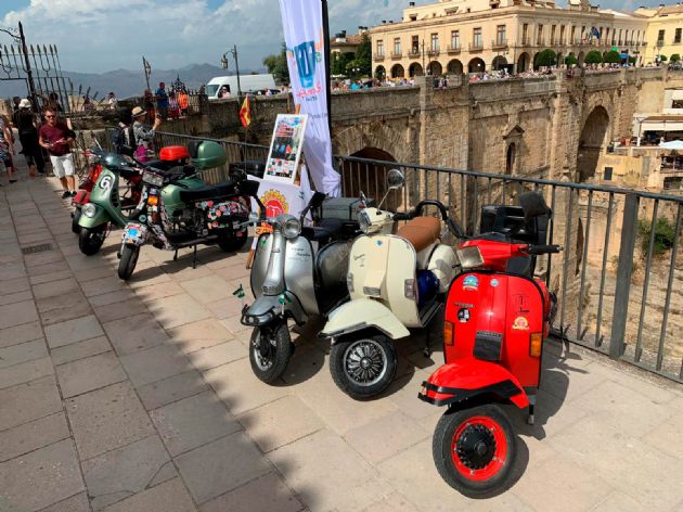 Presentación de la V edición de la Reunión Motera de Vespas en Ronda Presentación de la V edición de la Reunión Motera de Vespas en Ronda