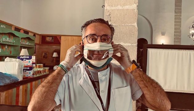 Mascarilla para personas sordas creada por un grupo de voluntarios en Jerez Mascarilla para personas sordas creada por un grupo de voluntarios en Jerez