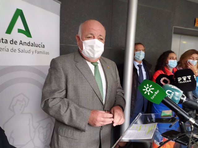 El consejero de Salud y Familias, Jesús Aguirre, durante la rueda de prensa en Córdoba El consejero de Salud y Familias, Jesús Aguirre, durante la rueda de prensa en Córdoba