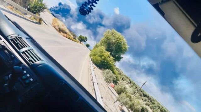 Incendio de neumáticos en Espeluy, Jaén