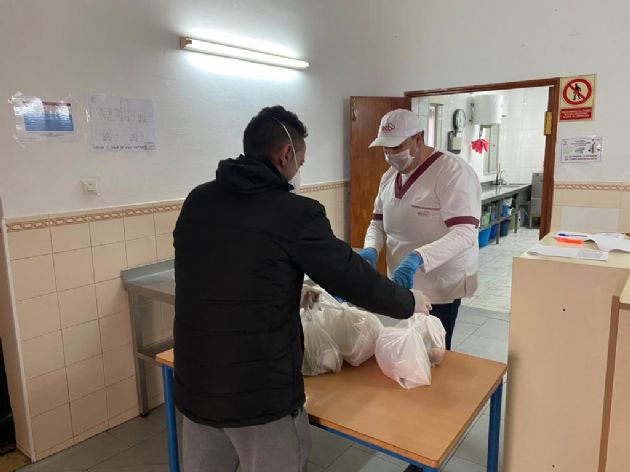 Reparto alimentos del programa SYGA Reparto alimentos del programa SYGA