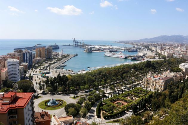 Vistas de calles y avenidas vacías por el Estado de Alarma por el Gobierno español a causa de la pandemia del COVID-19. . Málaga a 29 de marzo del 2020 - Álex Zea - Europa Press Vistas de calles y avenidas vacías por el Estado de Alarma por el Gobierno español a causa de la pandemia del COVID-19. . Málaga a 29 de marzo del 2020 - Álex Zea - Europa Press