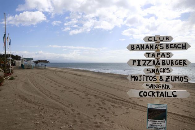 Vistas del paseo marítimo de La Carihuela en Torremolinos, donde chiringuitos y establecimientos de restauración permanecen cerrados a la espera de la siguiente Fase 1 decretada por el gobierno español. Málaga a 15 de mayo del 2020 - Álex Zea - Europa Press Vistas del paseo marítimo de La Carihuela en Torremolinos, donde chiringuitos y establecimientos de restauración permanecen cerrados a la espera de la siguiente Fase 1 decretada por el gobierno español. Málaga a 15 de mayo del 2020 - Álex Zea - Europa Press