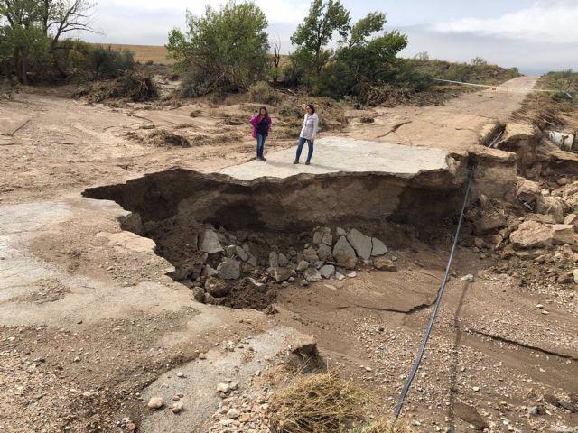 Puente hundido en la carretera A-4200 entre Benamaurel y Baza Puente hundido en la carretera A-4200 entre Benamaurel y Baza