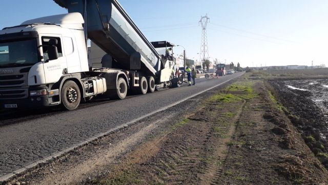 Trabajos en la carretera A-8050 Trabajos en la carretera A-8050