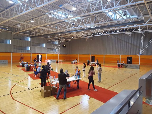 Pruebas rápidas de coronavirus en el pabellón deportivo de Fuentenueva Pruebas rápidas de coronavirus en el pabellón deportivo de Fuentenueva