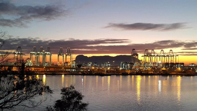 Puerto de Algeciras Puerto de Algeciras