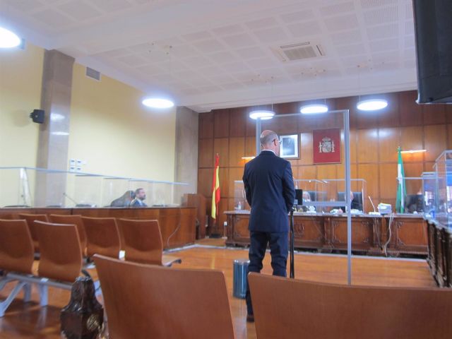 El acusado durante el juicio El acusado durante el juicio