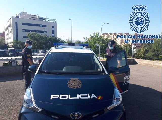 Coche patrulla de la Policía Nacional. Coche patrulla de la Policía Nacional.