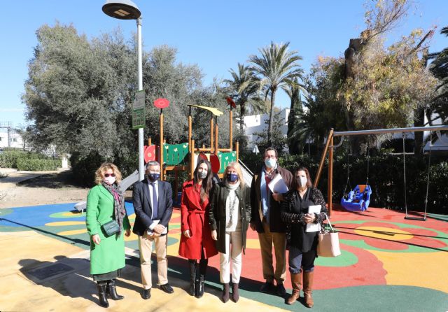 Parque infantil adaptado Parque infantil adaptado