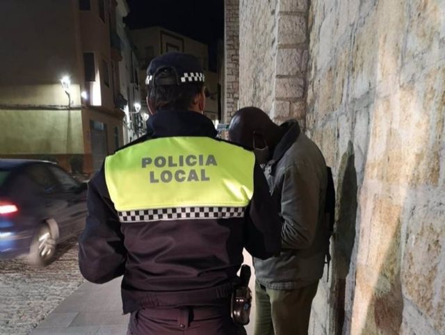 Atención a personas sin hohar por el frío Atención a personas sin hohar por el frío
