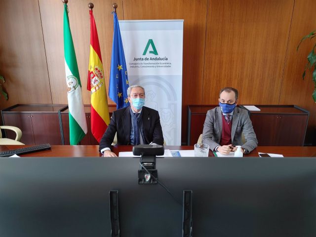 El consejero de Transformación Económica, Rogelio Velasco, este jueves en el proceso de selección de empresas para el Startup Andalucía Roadshow. El consejero de Transformación Económica, Rogelio Velasco, este jueves en el proceso de selección de empresas para el Startup Andalucía Roadshow.