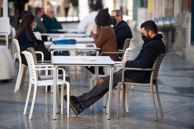 Consumidores de terrazas, bares y cafeterías de Málaga Consumidores de terrazas, bares y cafeterías de Málaga