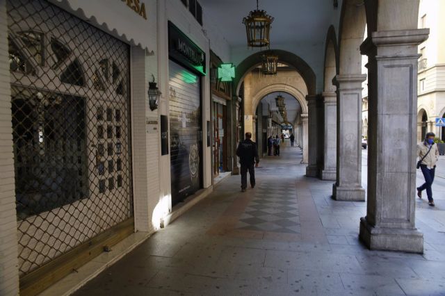 Hostelería del entorno de la Catedral de Granada cerrada. Hostelería del entorno de la Catedral de Granada cerrada.