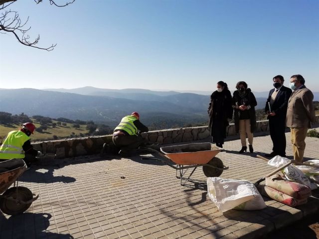 Obras del PFEA en Cumbres de San Bartolomé (Huelva) Obras del PFEA en Cumbres de San Bartolomé (Huelva)