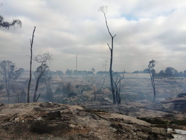 Incendio de un asentamiento chabolista en Palos de la Frontera (Huelva) Incendio de un asentamiento chabolista en Palos de la Frontera (Huelva)