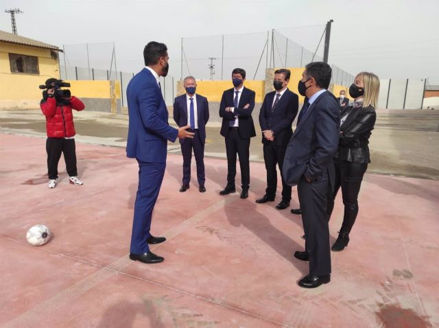 El vicepresidente de la Junta y consejero de Turismo, Regeneración, Justicia y Administración Local, Juan Marín, inaugura en Granada el Centro de Internamiento de Menores Genil El vicepresidente de la Junta y consejero de Turismo, Regeneración, Justicia y Administración Local, Juan Marín, inaugura en Granada el Centro de Internamiento de Menores Genil