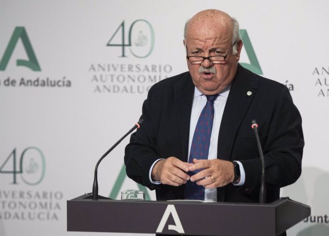 El consejero de Salud y Familias, Jesús Aguirre, durante su intervención en la rueda de prensa posterior a la reunión del Consejo de Gobierno de la Junta de Andalucía El consejero de Salud y Familias, Jesús Aguirre, durante su intervención en la rueda de prensa posterior a la reunión del Consejo de Gobierno de la Junta de Andalucía