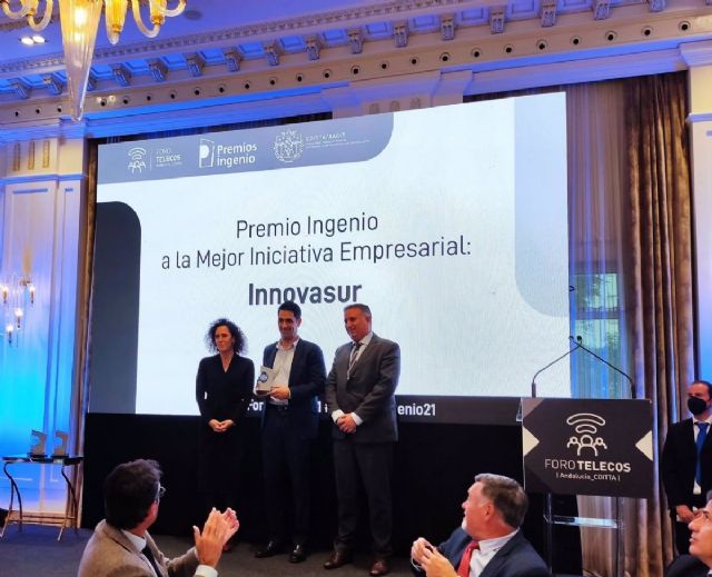 InnovaSur recibe el Premio Ingenio 2021 a Mejor Proyecto Empresarial por su crecimiento en el sector TIC