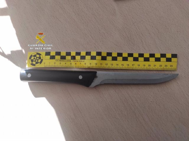 Cuchillo intervenido por la Guardia Civil