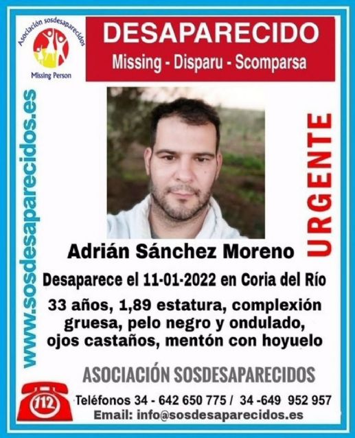 Cartel alertando de la desaparición de Adrián Sánchez Moreno