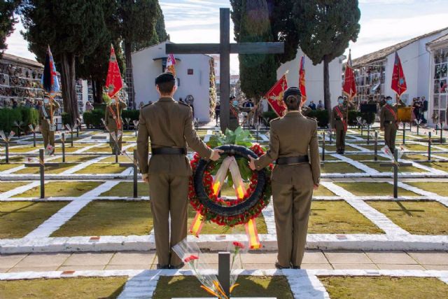  Celebración por la BRI X, en el Cementerio de San Rafael, del Día de los Caídos por la Patria, el pasado noviembre