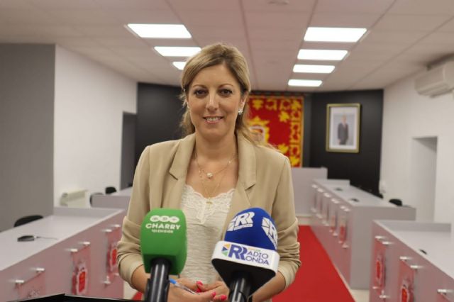 La delegada municipal de Ocupación de la Vía Pública, M.ª del Carmen Martínez