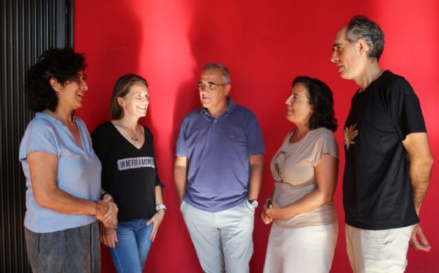 Cinco de los siete ponentes en el pasillo del Paraninfo: Nuria Garatachea, Luis Miguel García Vinuesa, Concha Aldea, Clementina Rodellar y Rubén Vigara