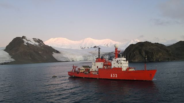 El BIO Hespérides en la Antártida